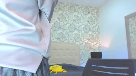 Eliza online show from 03-31-26, 07:14