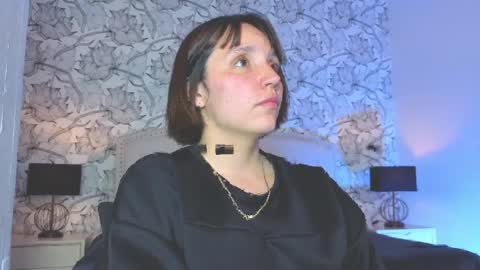 Eliza online show from 04-08-26, 07:47