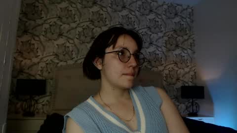 Eliza online show from 05-08-26, 08:47