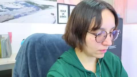 Eliza online show from 05-28-26, 05:21