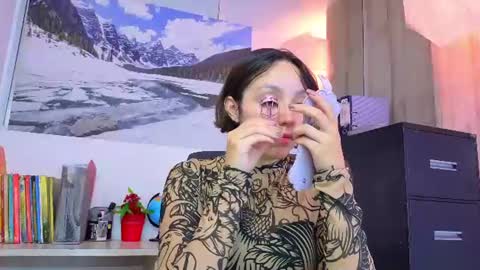 Eliza online show from 06-20-26, 04:54