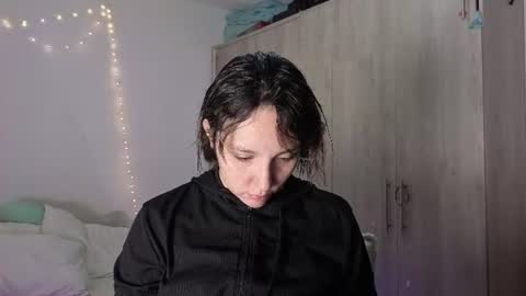 Eliza online show from 07-14-26, 04:45