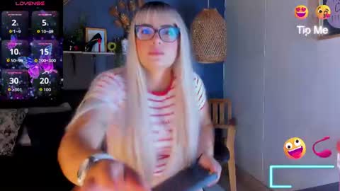 eliza_pink24 online show from 07-10-26, 05:59
