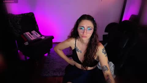elizabeht_911 online show from 09-15-25, 03:39