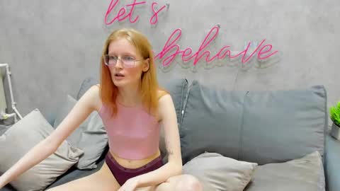 Elizabeth online show from 03-04-25, 02:32