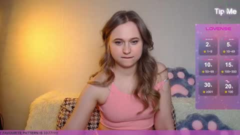 Snapshot of elizabeth_kitty_ chatting on 10-17-25, 10:40 Lizzy online show from 10-17-25, 10:40