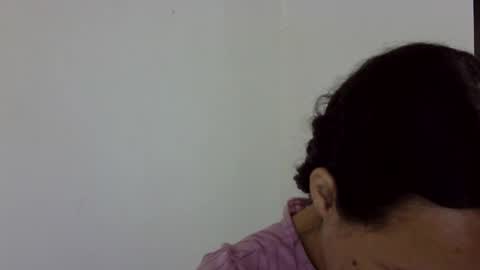 Elizabeth Martinez  online show from 09-19-25, 08:31