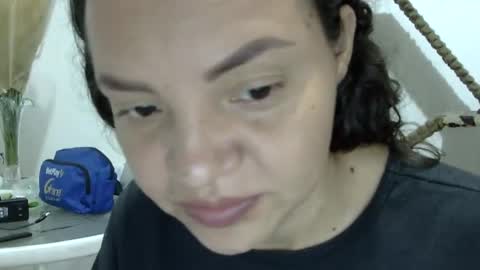 Elizabeth Martinez  online show from 09-28-25, 03:28