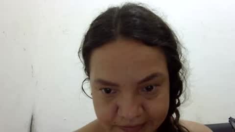 Snapshot of elizabeth_martinez_ chatting on 03-19-26, 02:43 Elizabeth Martinez online show from 03-19-26, 02:43