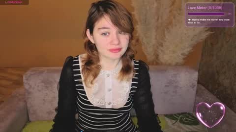 Snapshot of elizabeth_rready chatting on 05-19-26, 01:56 Elizabeth online show from 05-19-26, 01:56