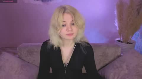 Snapshot of elizabeth_rready chatting on 05-29-26, 02:31 Elizabeth online show from 05-29-26, 02:31
