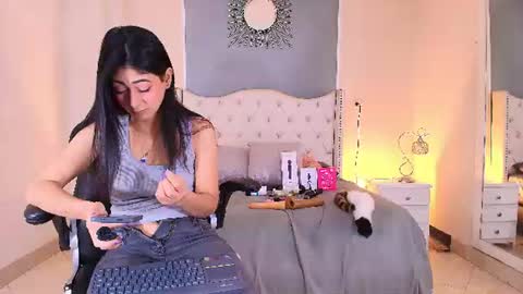 Elizabeth  online show from 07-23-26, 10:19