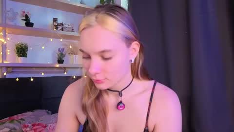 Snapshot of elizabethandersen chatting on 05-02-26, 01:21 Elizabeth online show from 05-02-26, 01:21