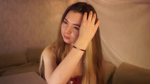 Elizabeth online show from 10-24-25, 04:47