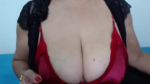 ElizabethMiler online show from 05-21-26, 01:51