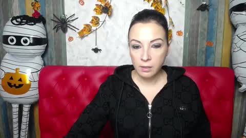 ElizabethSho online show from 11-09-25, 06:06