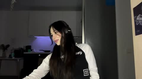 Snapshot of elizabetswan chatting on 04-05-26, 07:33 Elizabet online show from 04-05-26, 07:33