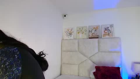 Eliza online show from 07-23-26, 11:52