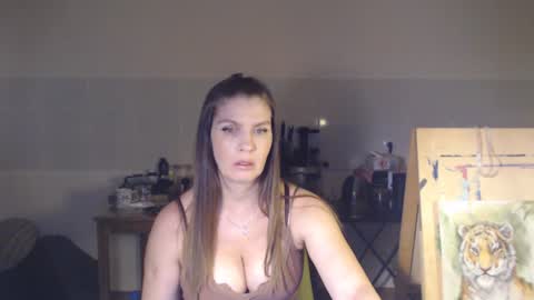 Snapshot of elizzo chatting on 12-17-24, 04:23 Eliekind online show from 12-17-24, 04:23