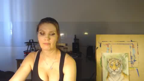 Snapshot of elizzo chatting on 02-21-25, 12:17 Eliekind online show from 02-21-25, 12:17