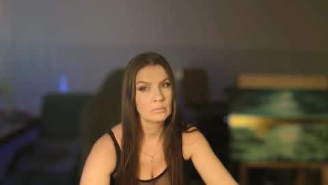 Snapshot of elizzo chatting on 03-23-26, 04:27 Eliekind online show from 03-23-26, 04:27