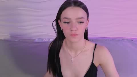 Snapshot of elizzza_ chatting on 11-08-25, 05:18 elizzza_ online show from 11-08-25, 05:18