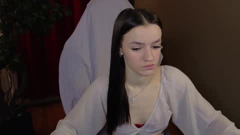 Snapshot of elizzza_ chatting on 12-05-25, 05:27 elizzza_ online show from 12-05-25, 05:27