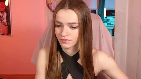 elizzza_ online show from 05-19-26, 05:14