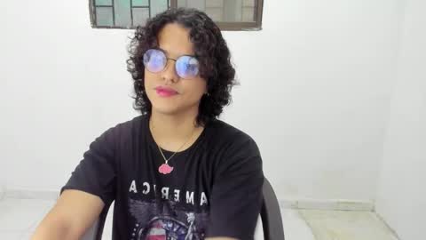 Snapshot of elkingthe chatting on 12-05-25, 06:59 Diana online show from 12-05-25, 06:59