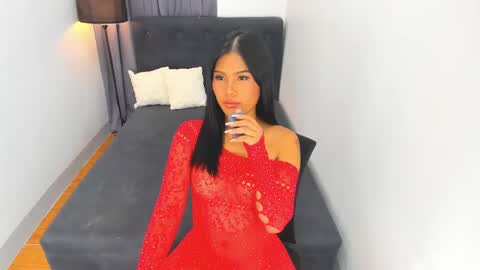 Ella online show from 12-10-24, 07:11