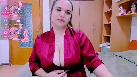 Ella  online show from 09-30-25, 06:29