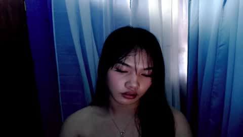 Ella online show from 12-04-25, 07:17