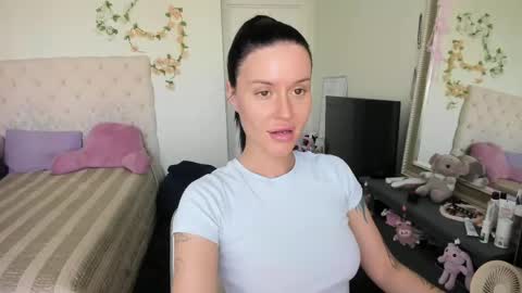 ELLA online show from 05-06-26, 08:19
