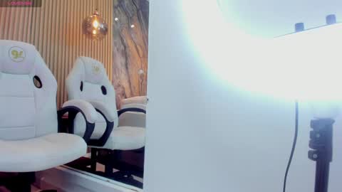 ella harper online show from 01-23-25, 05:35