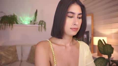 ELLA OWEN online show from 03-19-26, 06:45