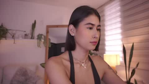 ELLA OWEN online show from 04-21-26, 02:12