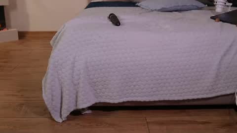 Ella online show from 01-24-25, 10:30