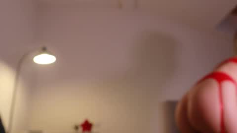 Ella online show from 02-23-25, 10:31