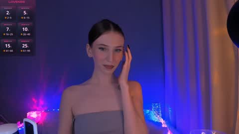 Snapshot of ellaamber chatting on 12-17-24, 12:01 ellaamber online show from 12-17-24, 12:01