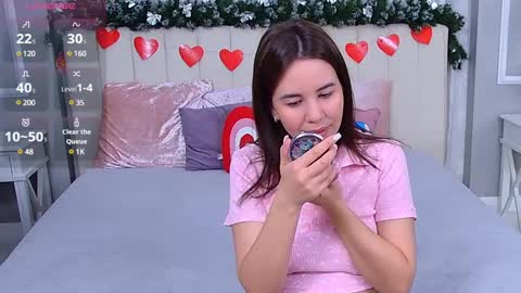 Ella online show from 03-11-25, 04:21