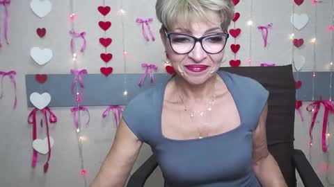 Snapshot of ellabonito chatting on 01-25-25, 12:58 EllaBonito online show from 01-25-25, 12:58