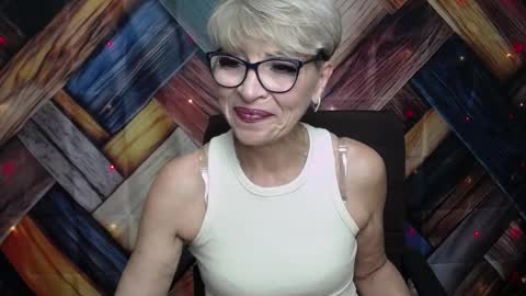 Snapshot of ellabonito chatting on 10-09-25, 05:27 EllaBonito online show from 10-09-25, 05:27