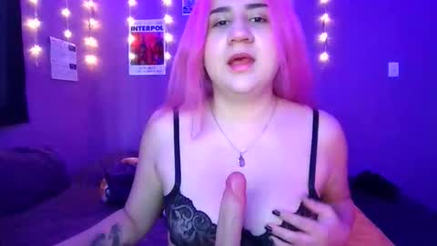 Ella Frannz online show from 05-09-26, 10:59