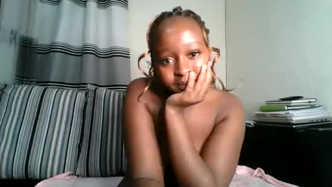 ellah-simone online show from 05-25-26, 06:58
