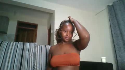 ellah-simone online show from 05-31-26, 12:08