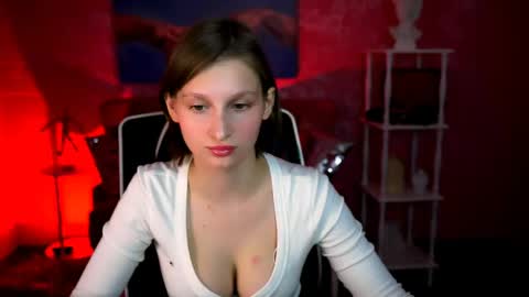 Ella online show from 05-27-26, 12:13