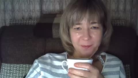 Snapshot of ellajohnsonx chatting on 12-19-24, 01:18 ellajohnsonx online show from 12-19-24, 01:18