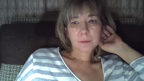 Snapshot of ellajohnsonx chatting on 12-19-24, 04:34 ellajohnsonx online show from 12-19-24, 04:34