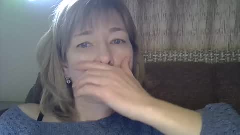 Snapshot of ellajohnsonx chatting on 03-12-25, 05:17 ellajohnsonx online show from 03-12-25, 05:17