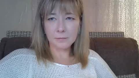 Snapshot of ellajohnsonx chatting on 09-26-25, 01:59 ellajohnsonx online show from 09-26-25, 01:59